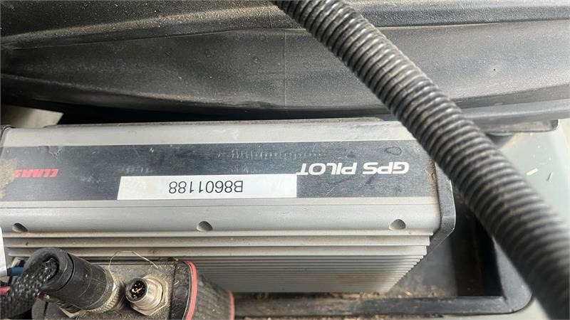 Tracteur agricole Claas Axion 930 CMatic Med næsten nye dæk, frontlift og