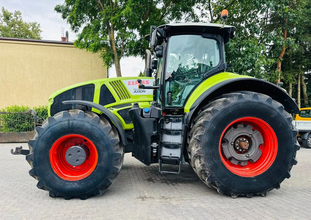 Tracteur agricole Claas Axion 940 CMATIC CEBIS