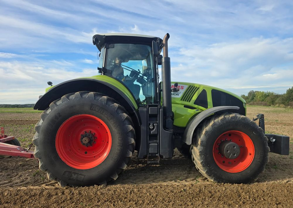 Tracteur agricole Claas Axion 940 Cmatic