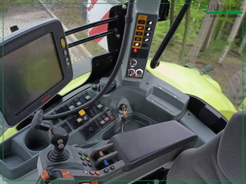 Tracteur agricole Claas Axion 950