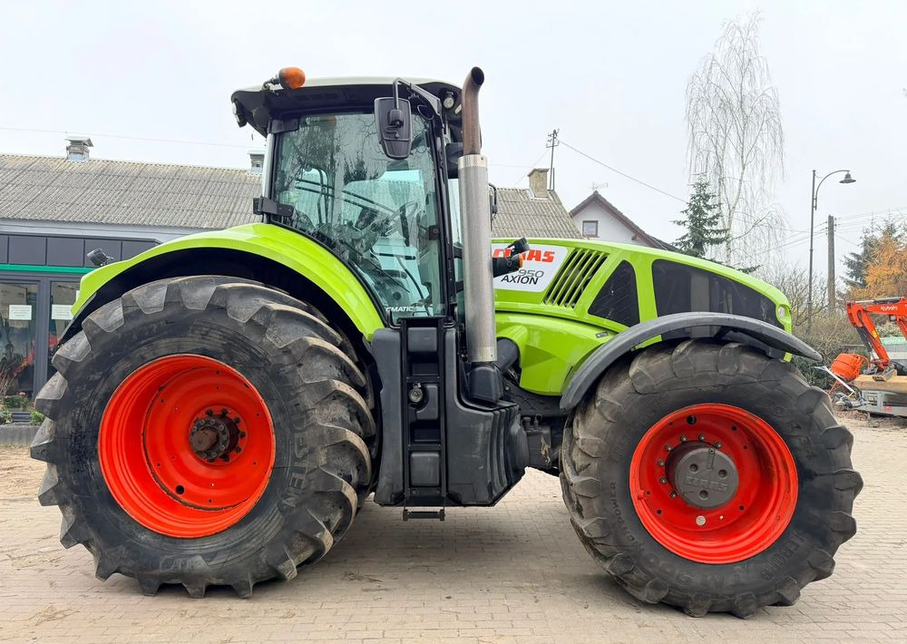 Tracteur agricole Claas Axion 950