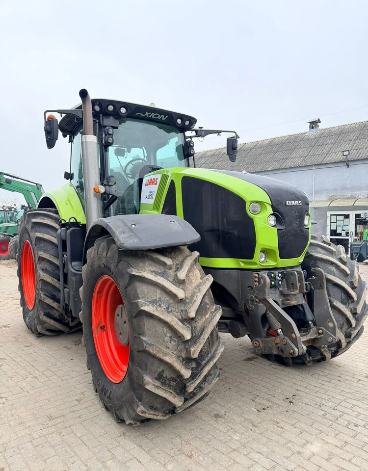 Tracteur agricole Claas Axion 950