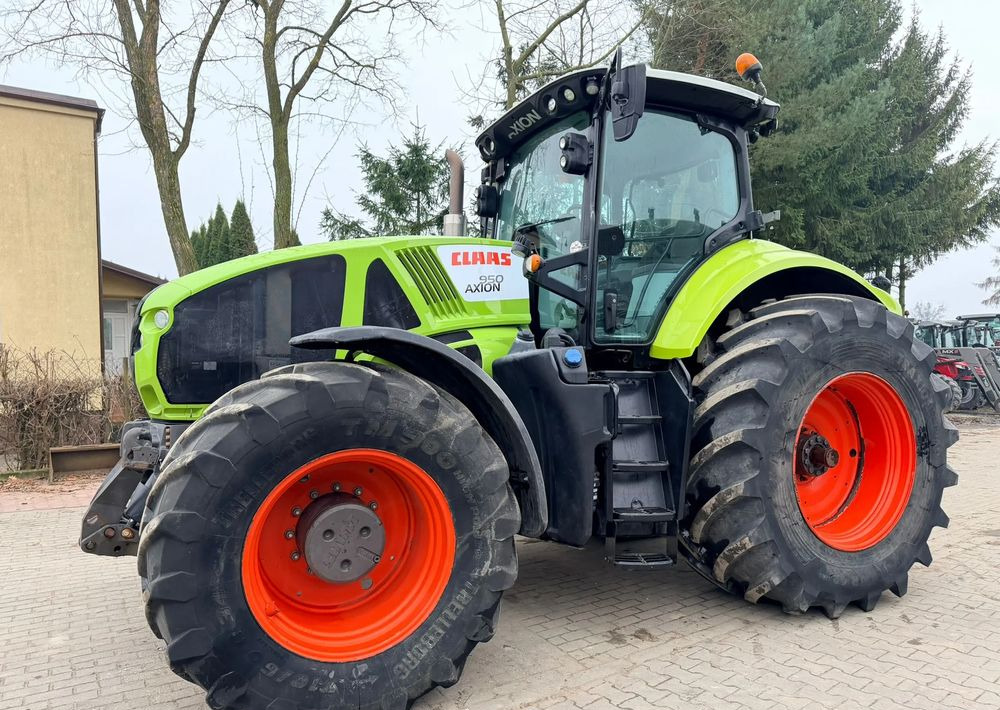 Tracteur agricole Claas Axion 950
