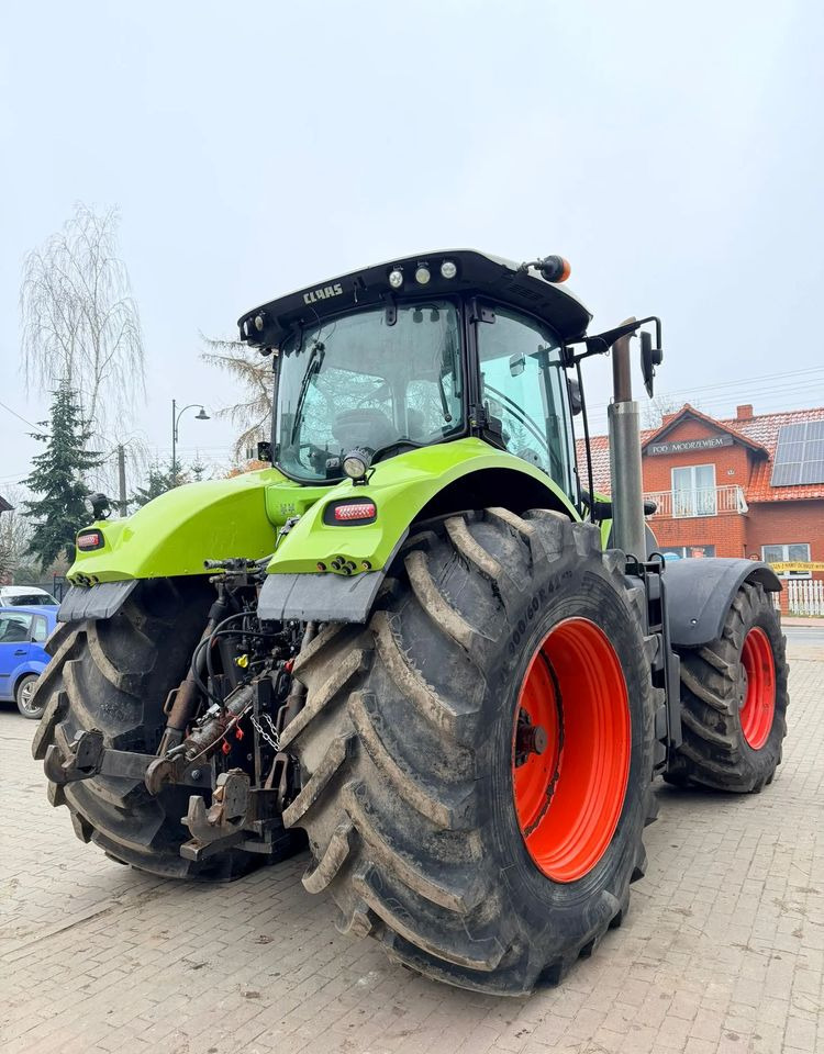 Tracteur agricole Claas Axion 950