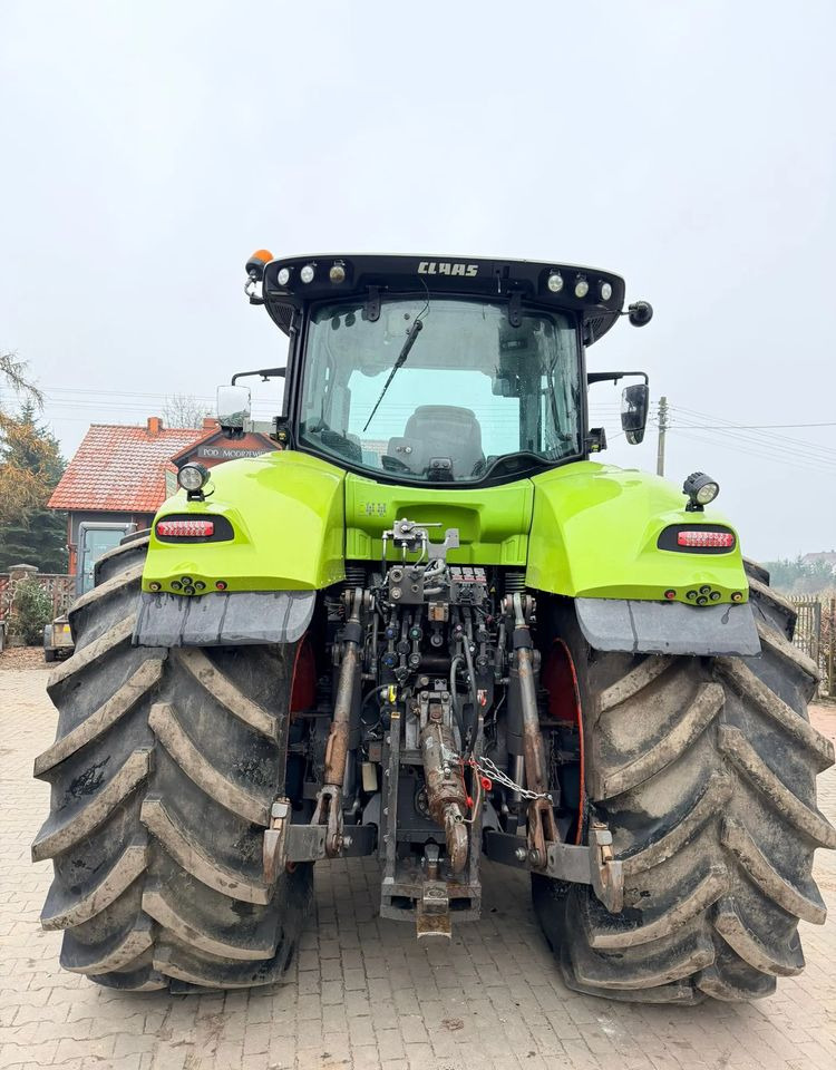 Tracteur agricole Claas Axion 950