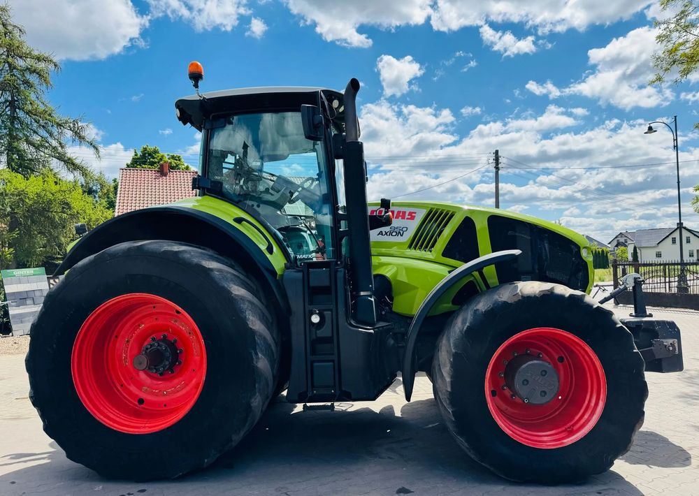Tracteur agricole Claas Axion 950 CMATIC