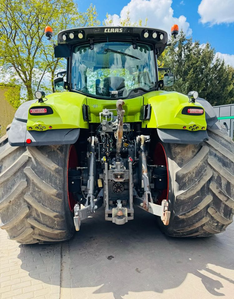 Tracteur agricole Claas Axion 950 CMATIC