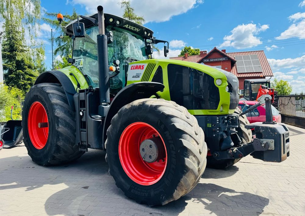 Tracteur agricole Claas Axion 950 CMATIC