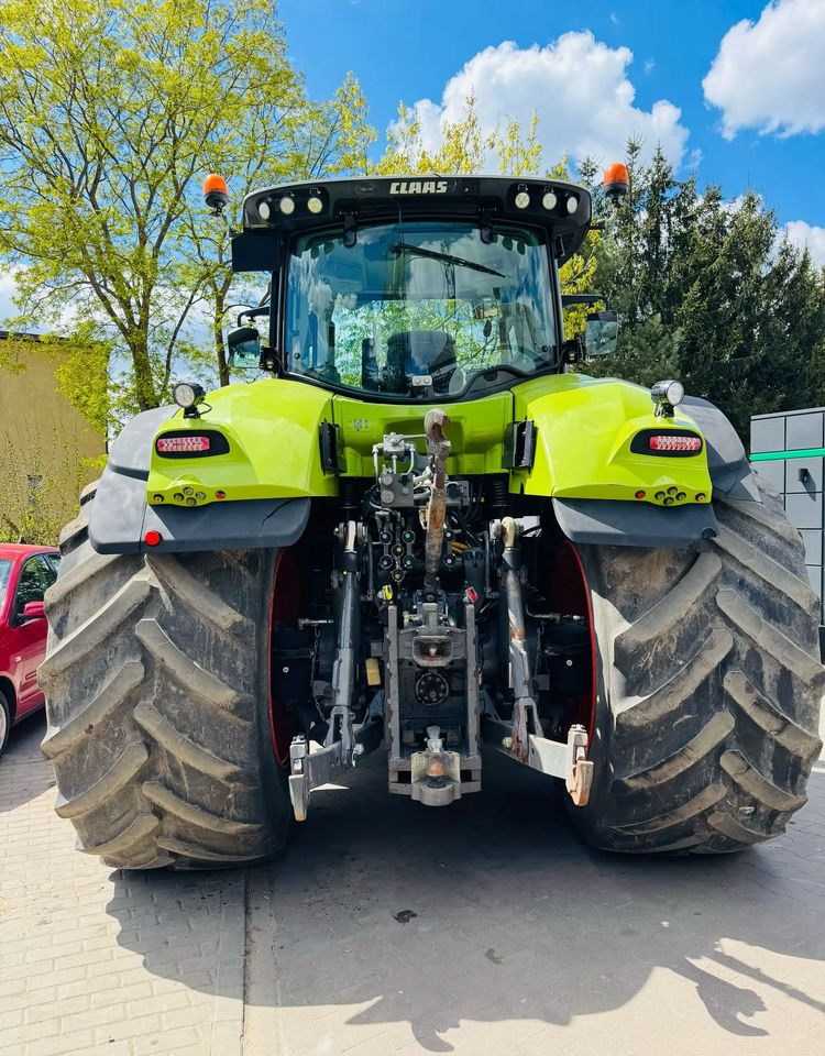 Tracteur agricole Claas Axion 950 CMATIC