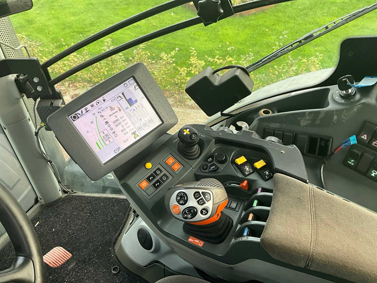 Tracteur agricole Claas Axion 950 C-matic