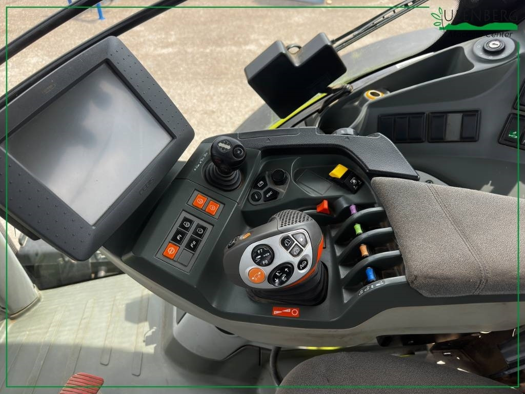 Tracteur agricole Claas Axion 950 Cmatic