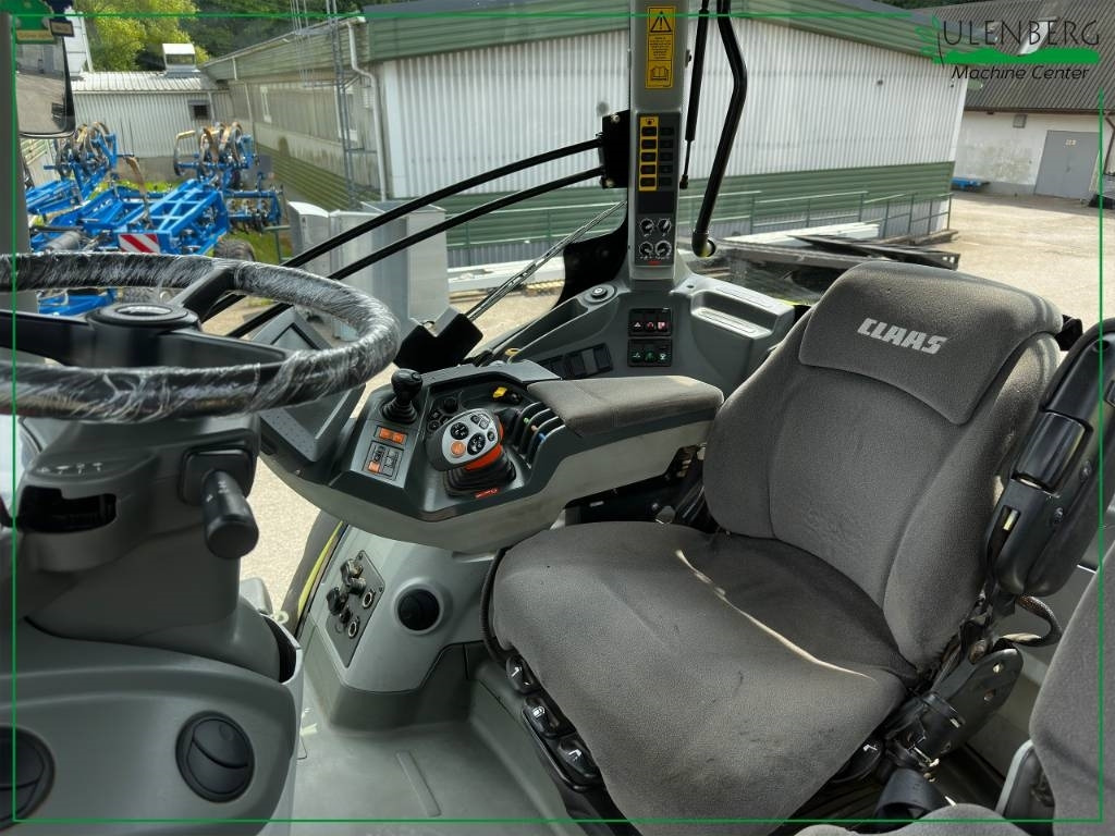 Tracteur agricole Claas Axion 950 Cmatic