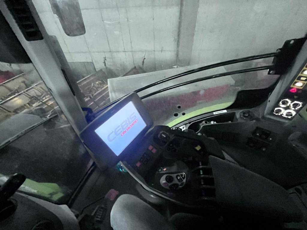 Tracteur agricole Claas Axion 950 Cmatic