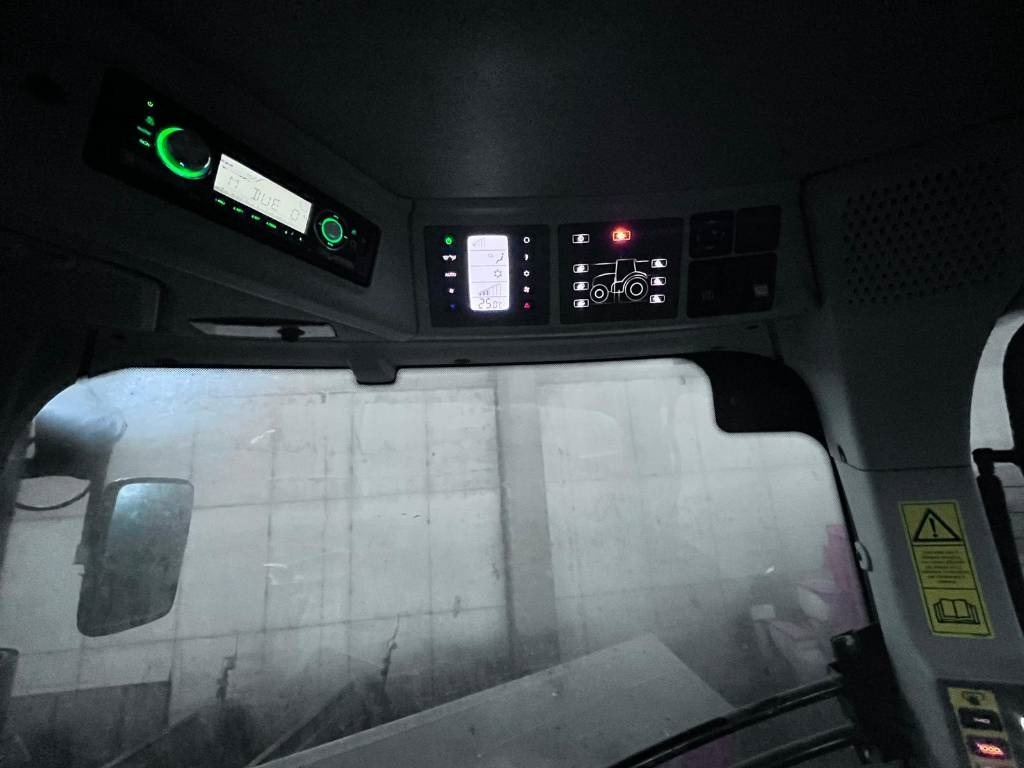 Tracteur agricole Claas Axion 950 Cmatic