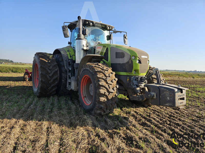Tracteur agricole Claas Axion 960