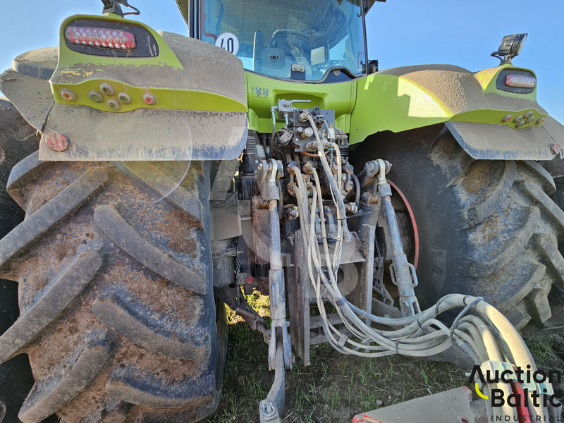 Tracteur agricole Claas Axion 960