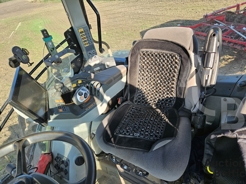 Tracteur agricole Claas Axion 960