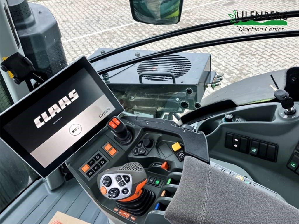 Tracteur agricole Claas Axion 960