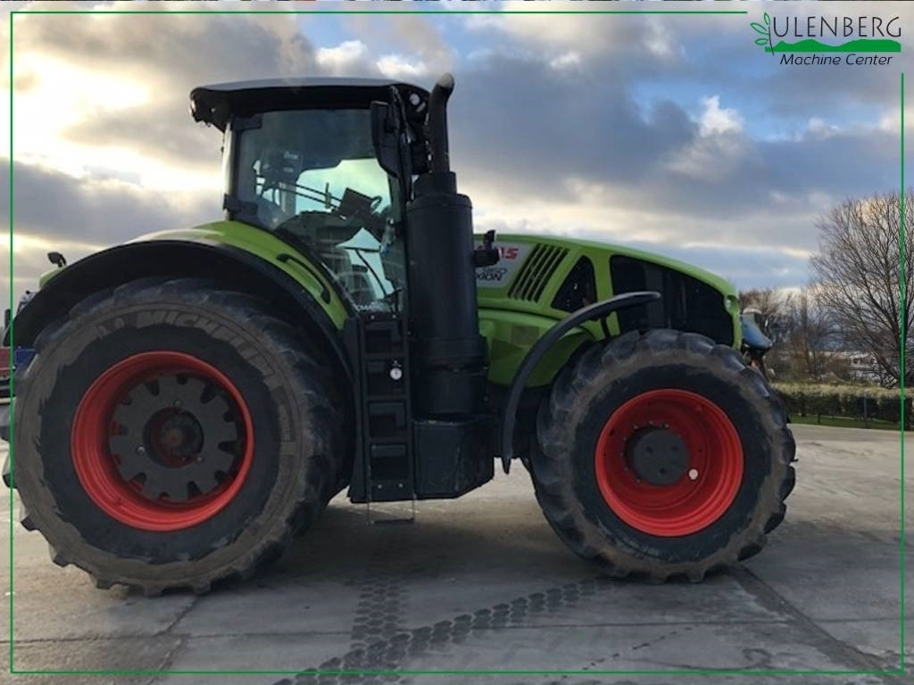 Tracteur agricole Claas Axion 960