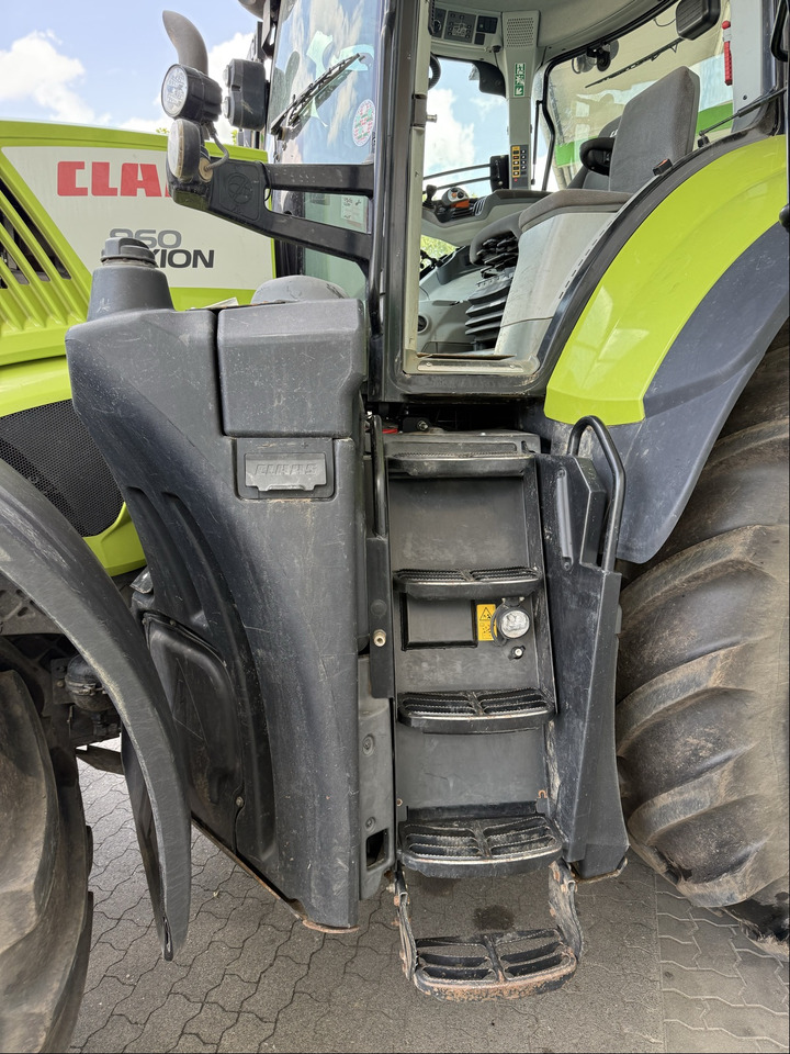Tracteur agricole Claas Axion 960