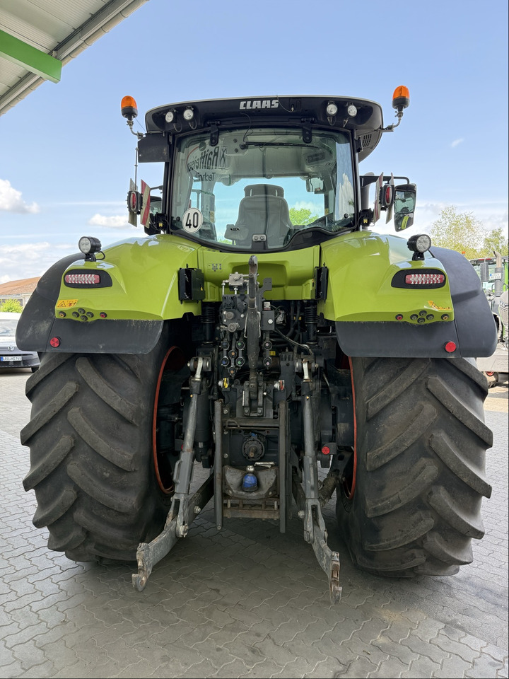 Tracteur agricole Claas Axion 960