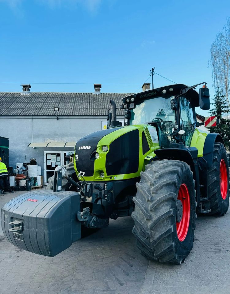 Tracteur agricole Claas Axion 960