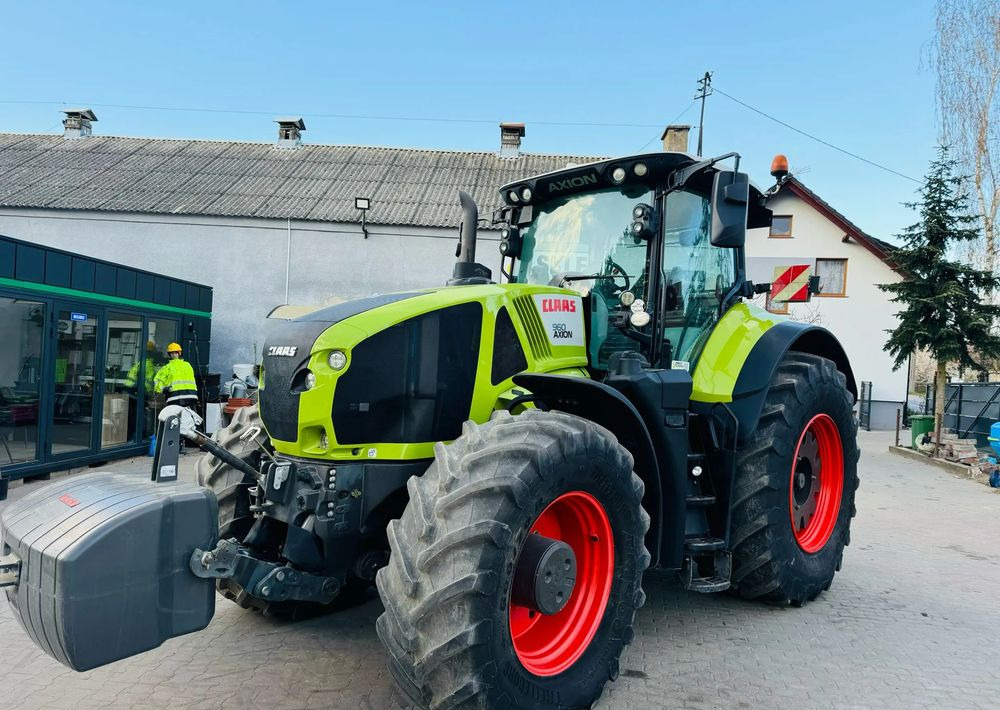 Tracteur agricole Claas Axion 960