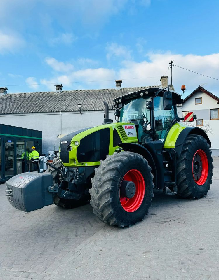 Tracteur agricole Claas Axion 960