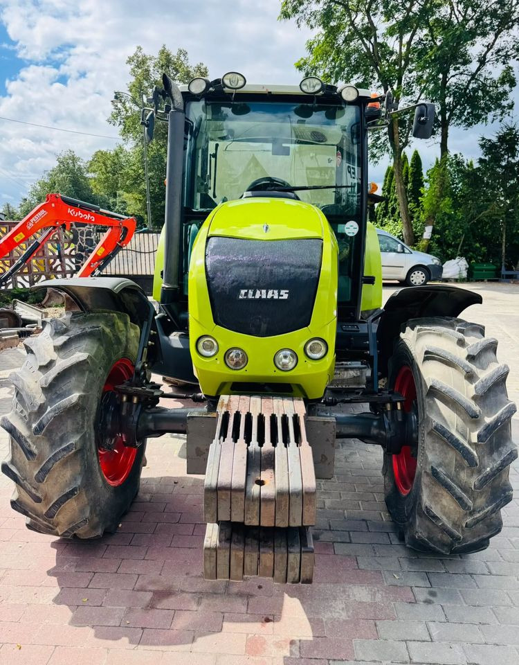 Tracteur agricole Claas Axos 330