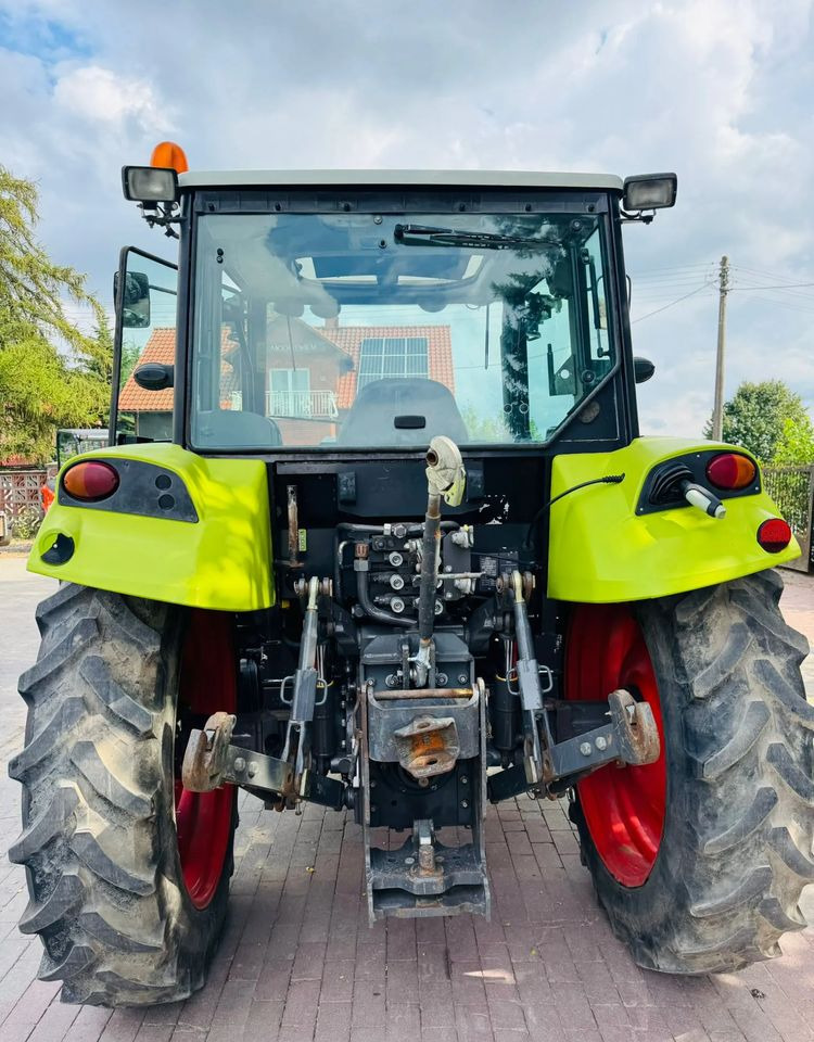 Tracteur agricole Claas Axos 330