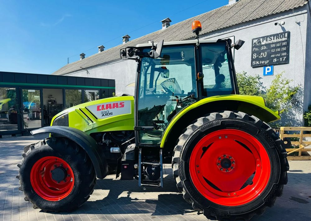 Tracteur agricole Claas Axos 330
