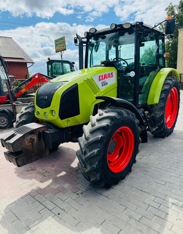 Tracteur agricole Claas Axos 330