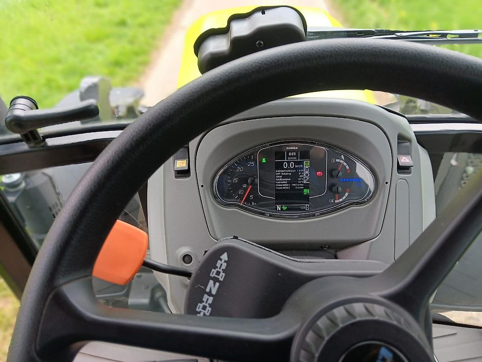 Tracteur agricole Claas CLAAS AXOS 240 Traktor Schlepper Frontlader - Konsolen Klima