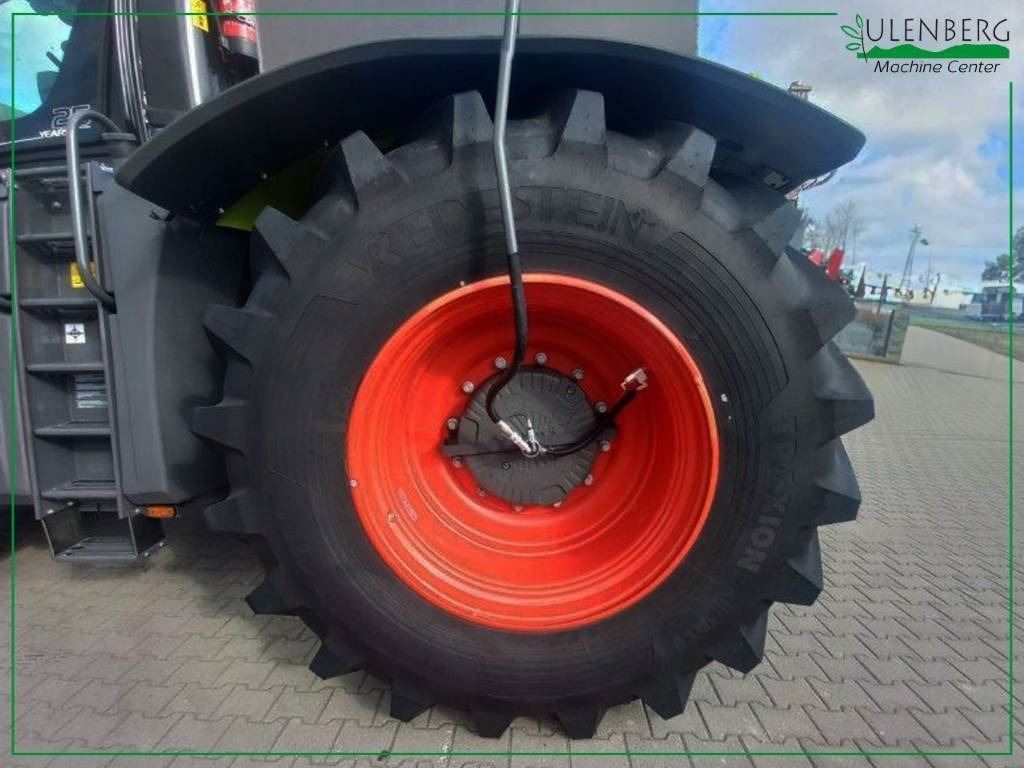 Tracteur agricole Claas XERION 5000