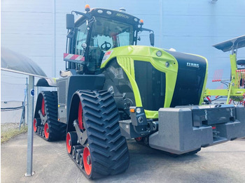 Tracteur agricole Claas XERION 5000 TRAC TS 