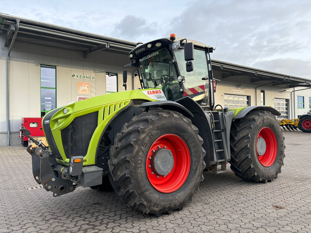 Tracteur agricole Claas Xerion 4200 Trac