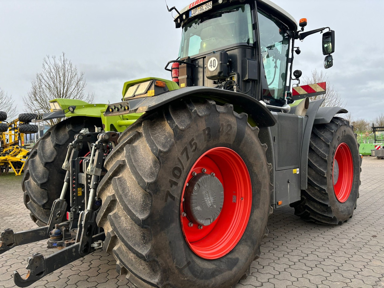 Tracteur agricole Claas Xerion 4200 Trac
