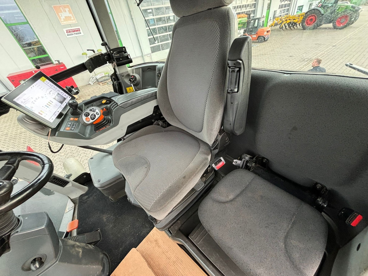 Tracteur agricole Claas Xerion 4200 Trac