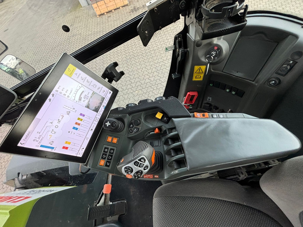 Tracteur agricole Claas Xerion 4200 Trac