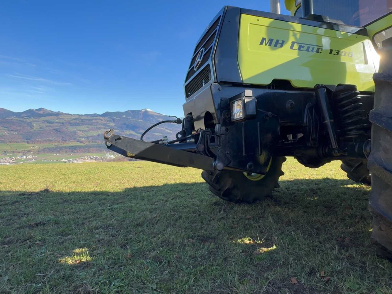 Tracteur agricole DAIMLER-BENZ MB-TRAC 1300 FRONT LOADER