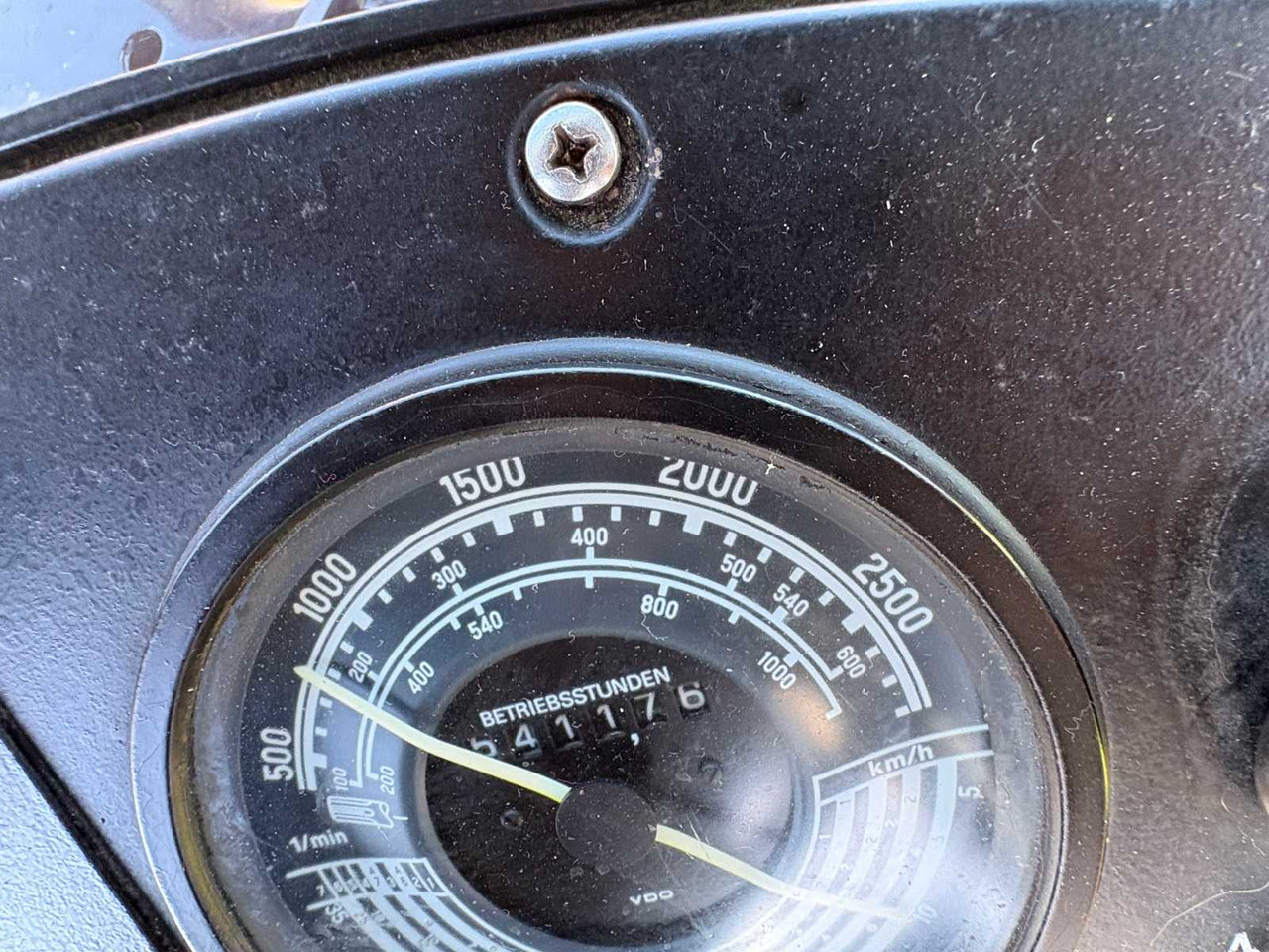 Tracteur agricole DAIMLER-BENZ MB-TRAC 1300 FRONT LOADER