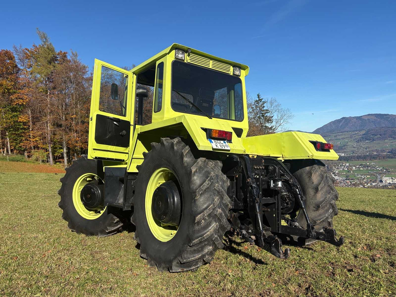 Tracteur agricole DAIMLER-BENZ MB-TRAC 1300 FRONT LOADER