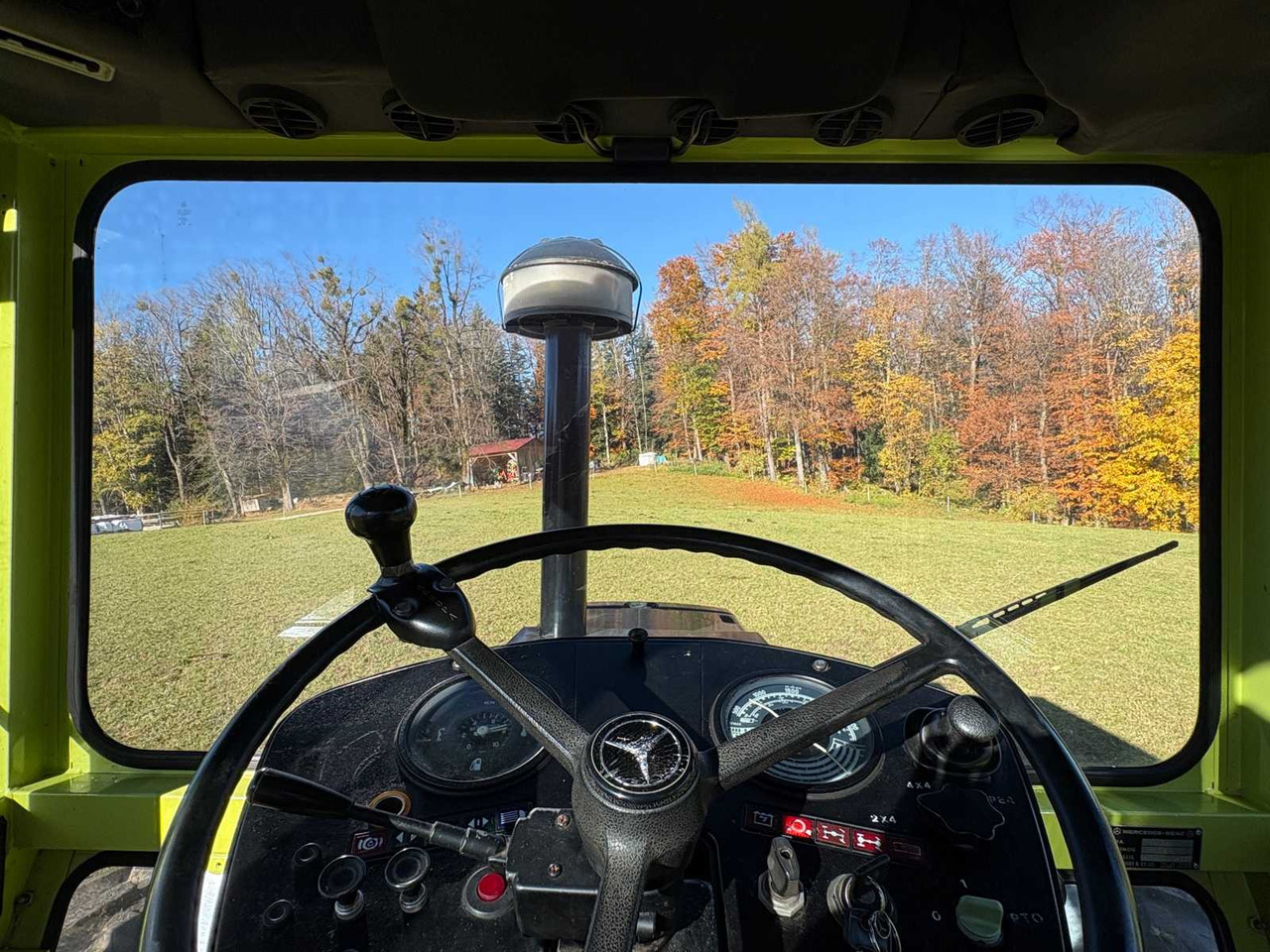 Tracteur agricole DAIMLER-BENZ MB-TRAC 1300 FRONT LOADER