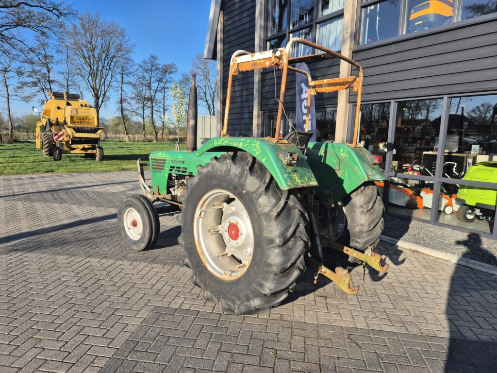 Tracteur agricole DEUTZ D5206