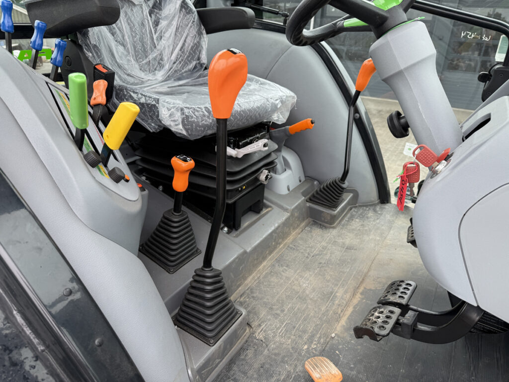 Tracteur agricole DEUTZ FAHR Agrofarm 115G