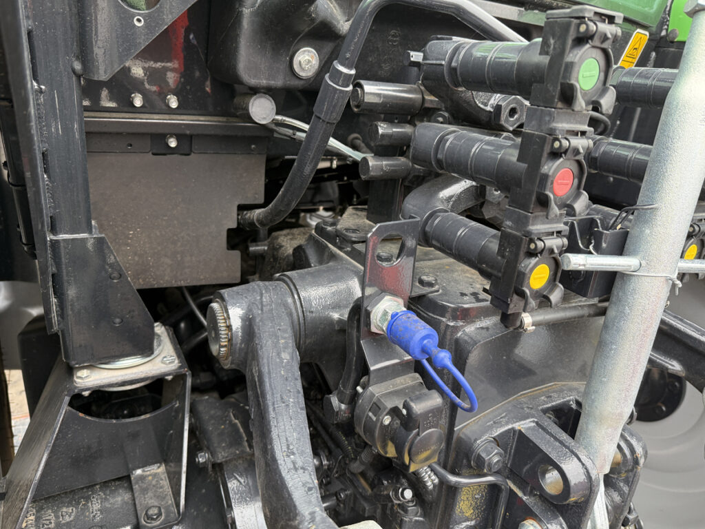 Tracteur agricole DEUTZ FAHR Agrofarm 115G