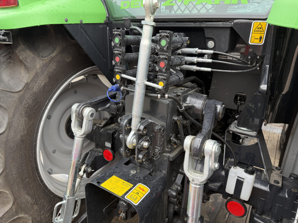 Tracteur agricole DEUTZ FAHR Agrofarm 115G