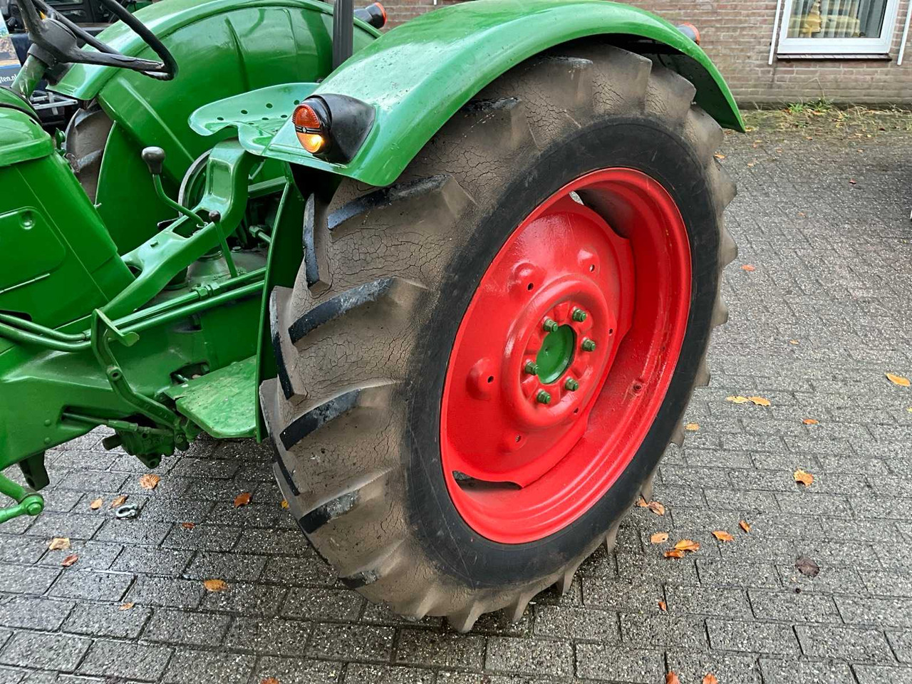 Tracteur agricole Deutz D30-NG/NFG