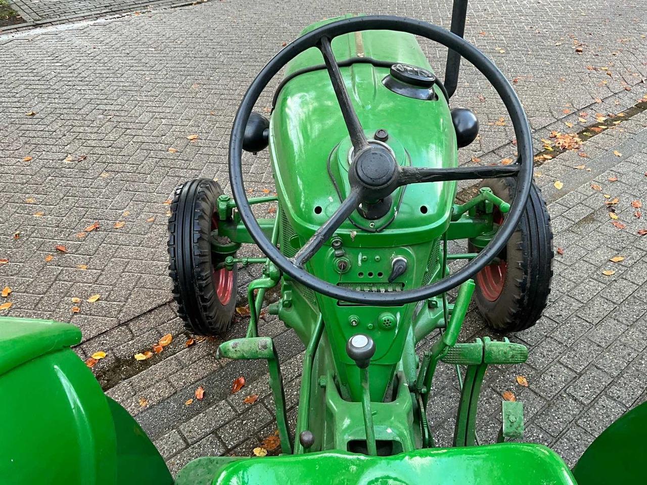 Tracteur agricole Deutz D30-NG/NFG