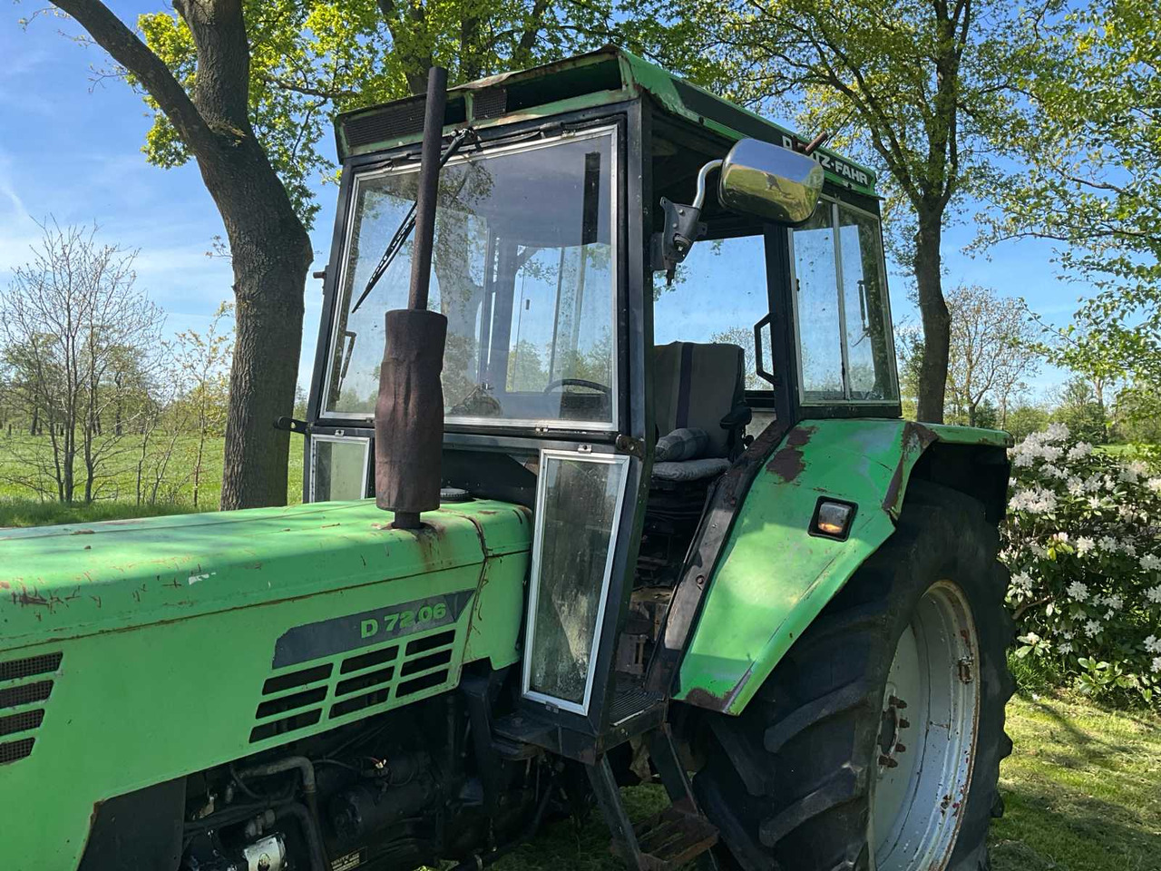Tracteur agricole Deutz D7206